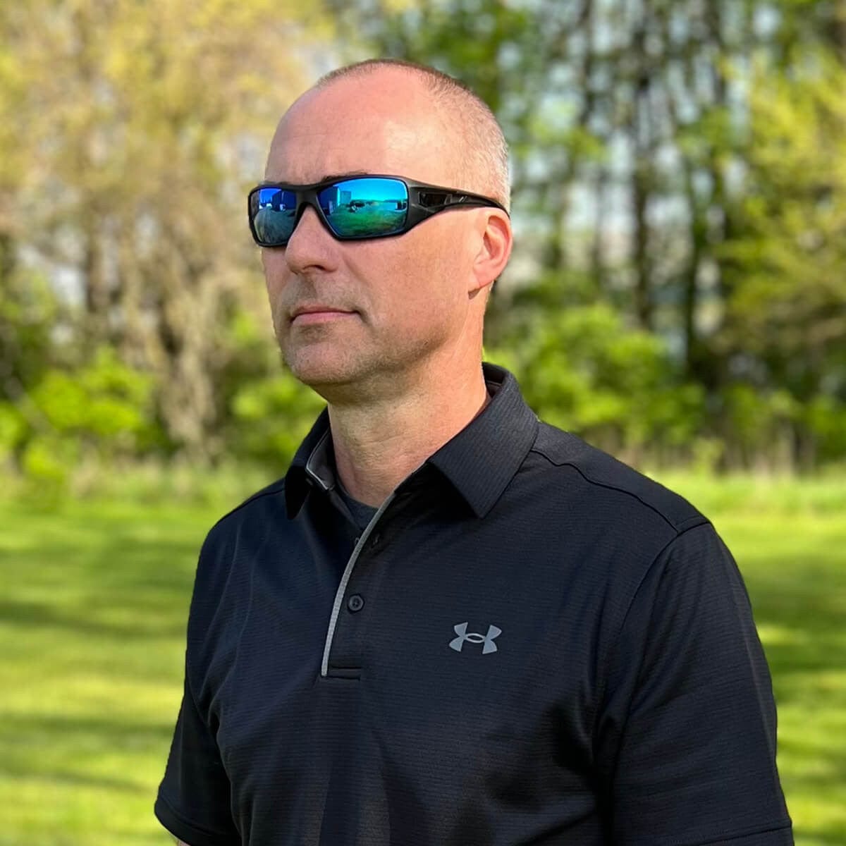 Metel M30 Safety Glasses Black Frame Blue Mirror Lens Lifestyle