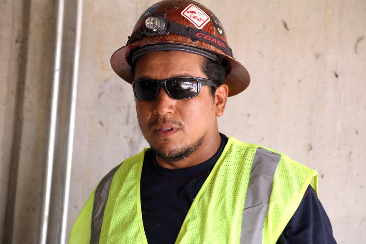 Crews Swagger SR5 Foam-Lined Safety Glasses with Black Frame and Gray MAX6 Anti-Fog Lens - Lifestyle Image2